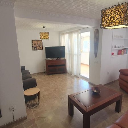 Visit Gibraltar Stay In La Linea For Less! La Línea de la Concepción Exteriör bild