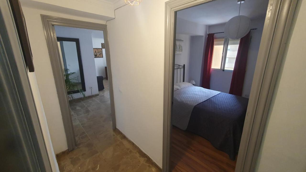 Visit Gibraltar Stay In La Linea For Less! La Línea de la Concepción Exteriör bild